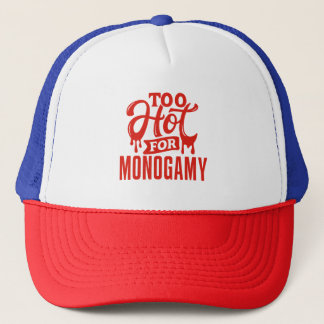 Te warm voor monogamie Shirt, polyamorie trots Trucker Pet