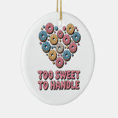 Te zoet om te hanteren | Donut Kinder Keramisch Ornament (Rechts)