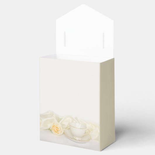 Tea Cup en White Rose Wedding Bedankdoosjes (Geopend)