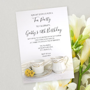 Tea Cup en Yellow Daisies Birthday Tea Party Kaart