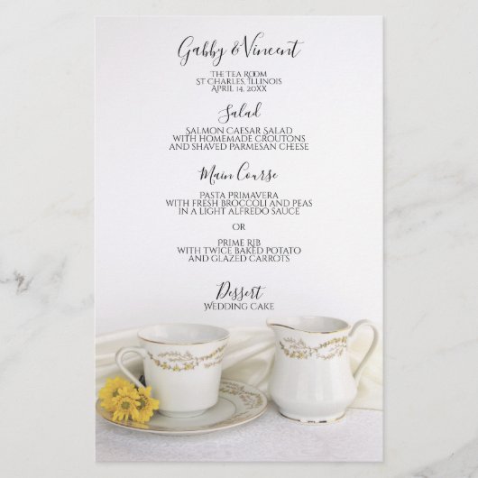 Tea Cup en Yellow Daisies Wedding Menu (Voorkant)