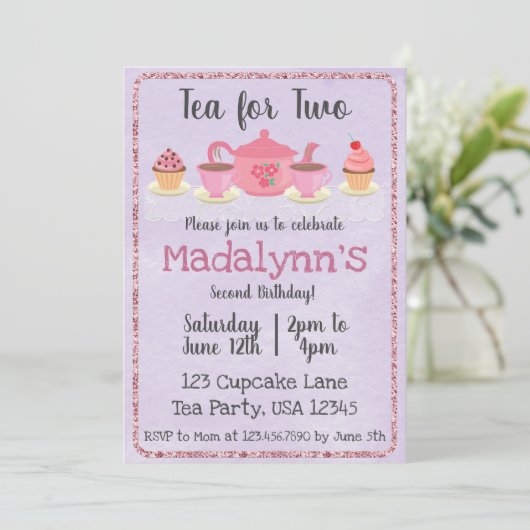 Tea for Two Second Birthday Paars Invitation Kaart (Staand voorkant)