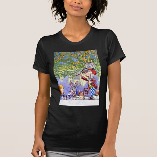 Tea Party van de Mad Hatter in Alice in Wonderland T-shirt (Voorkant)
