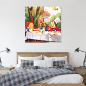 Tea Party van de Mad Hatter in Wonderland Canvas Afdruk (Insitu (Slaapkamer))