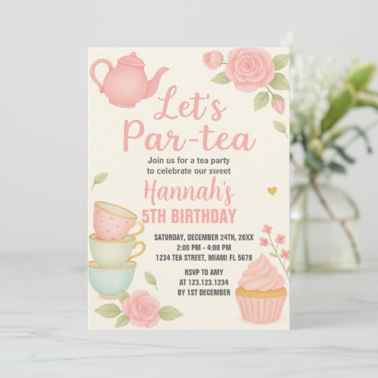 Tea Party Verjaardag Uitnodiging met Bloemen (Staand voorkant)