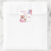 Tea party's verjaardagskopje met bloemen vierkante sticker (Tas)