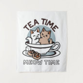 Tea Time Meow Time - Schattige kat en thee ontwerp Wandkleed (Voorkant)