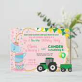 Tea & tractors siblings verjaardagsuitnodiging. kaart (Staand voorkant)