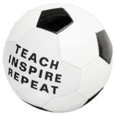 Teach Inspire Repeat Motiverend Ontwerp Voetbal (Drie kwart)