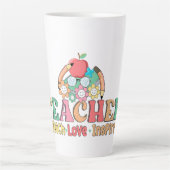 Teach · Love · Inspire – Een viering van de opvoed Latte Mok (Voorkant)