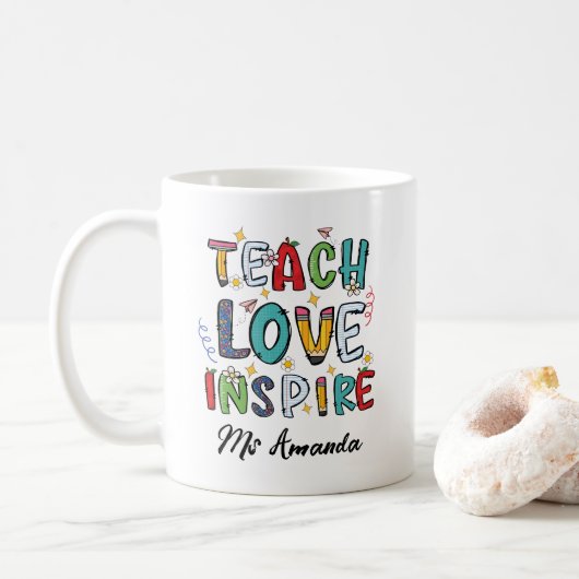 Teach Love Inspire Personalized Teacher Gift Koffiemok (Met donut)
