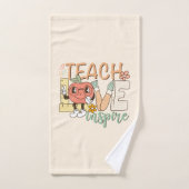 Teach Love Inspire – Schattigee schoolbenodigdhede Bad Handdoek (Handdoek)
