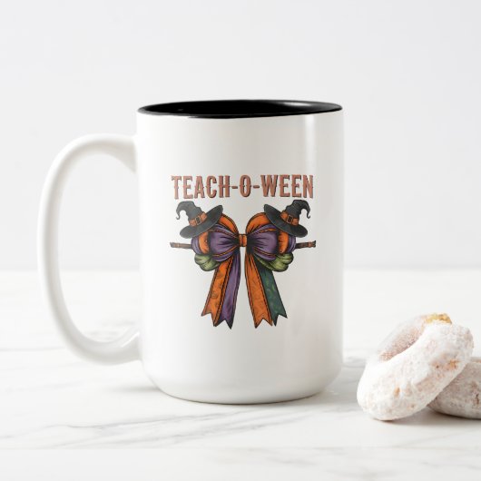 Teach-O-Ween Mug Tweekleurige Koffiemok (Met donut)