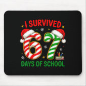 Teacher Christmas Funny Meme I Survived 67 Days Of Muismat (Voorkant)