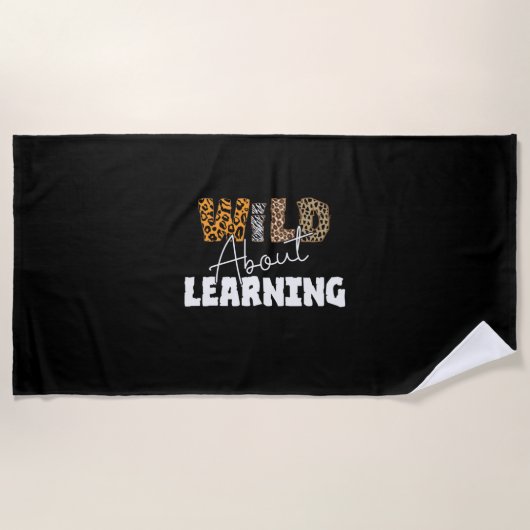 Teacher Gift Wild About Learning Strandlaken (Voorkant)