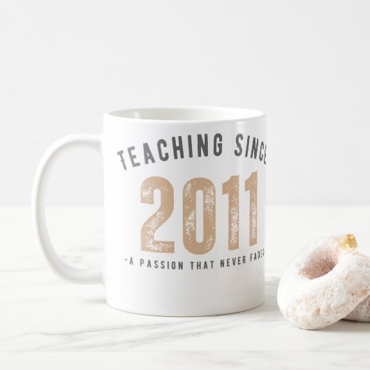 Teacher mug | Teaching since 2011 Koffiemok (Met donut)