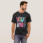 Teacher You Are Smart Brave Strong Kind Loved Moti T-shirt (Voorkant volledig)