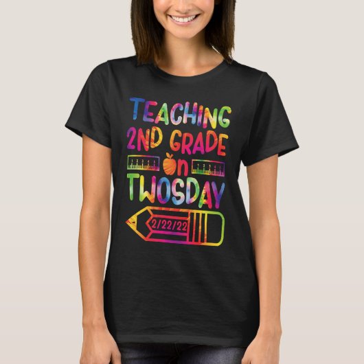 Teaching 2nd Grade on Twosday 2222022 T-shirt (Voorkant)