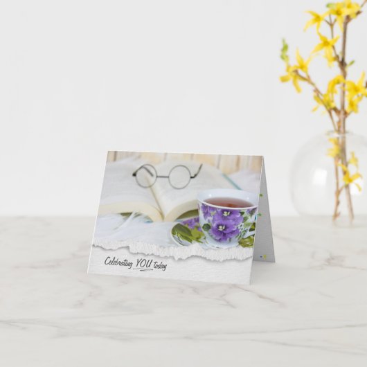 Teacup en Book Birthday Kaart (Gele Bloem)