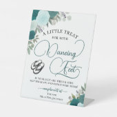 Teal & Aqua Roses Dancing Feet Flip Flop Wedding Reclamebord Met Voetstuk (Voorkant)
