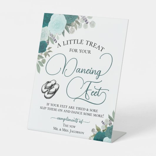 Teal & Aqua Roses Dancing Feet Flip Flop Wedding Reclamebord Met Voetstuk (Voorkant)