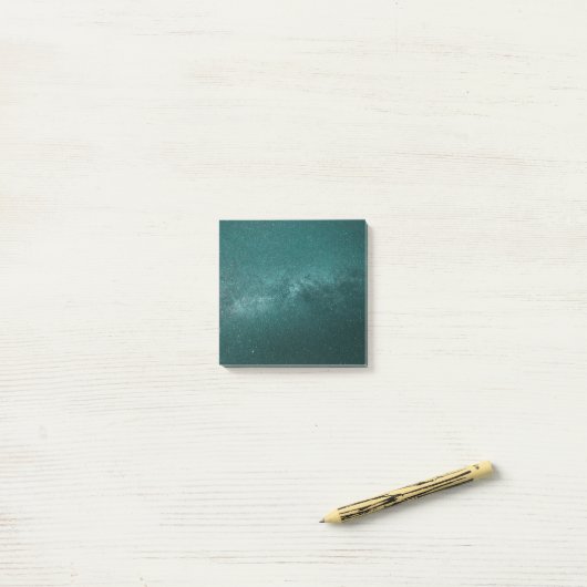 - Teal astro Post-it® Notes (Op bureau)