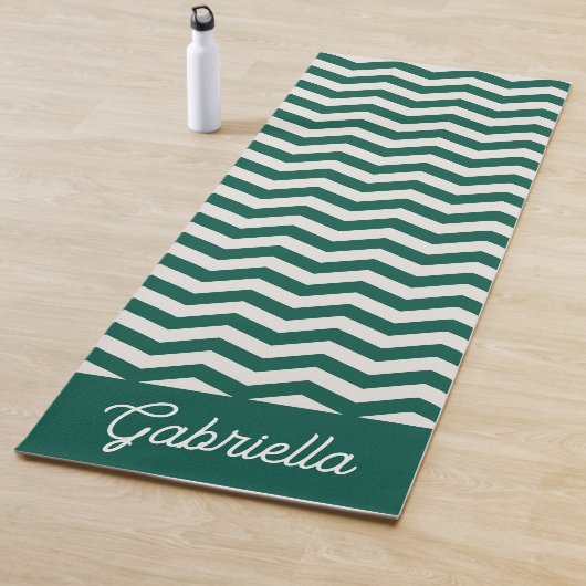 Teal groene Chevron zig zag streeppatroon naam Yogamat (In situ)