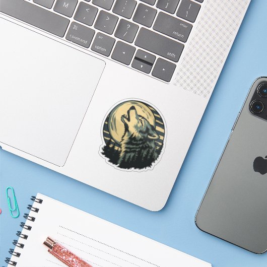 Teal Howling Wolf Moon Art Sticker (Laptop met iPhone)