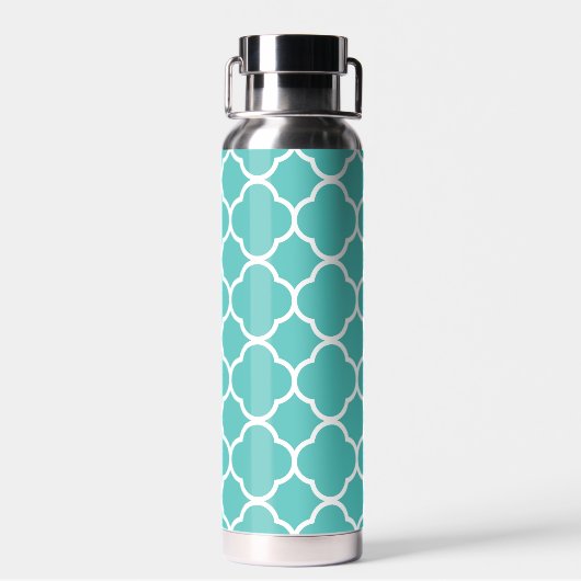 Teal Quatrefoil Pattern Custom Pink Monogram Waterfles (Achterkant)