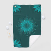 Tealblad Mandala-ontwerp op donker cyaan Golfhanddoek (Insitu)