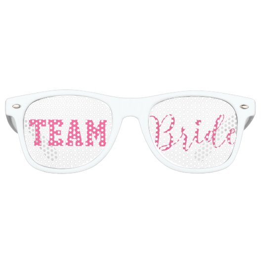 Team Bride Classy Pink Script Retro Zonnebril (Voorkant)