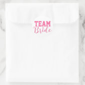 Team Bride Classy Pink Script Ronde Sticker (Tas)