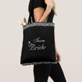 Team Bride, Diamond Ring & White Lace op Black Tote Bag (Dichtbij)