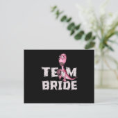 Team Bride Pink Dinosaur Vrijgezellenfeest Uitnodiging Briefkaart (Staand voorkant)