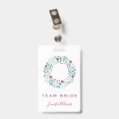 Team Bride Rustic Floral & Greenery Wreath Wedding Badge (Achterkant met clip)