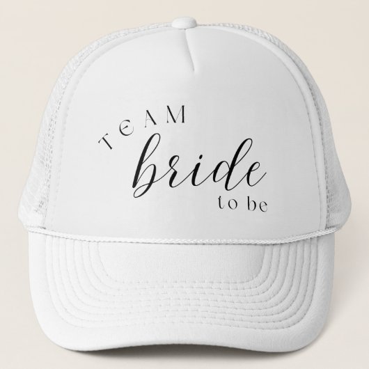 Team bruid om vrijgezellenfeest te zijn trucker pet (Voorkant)