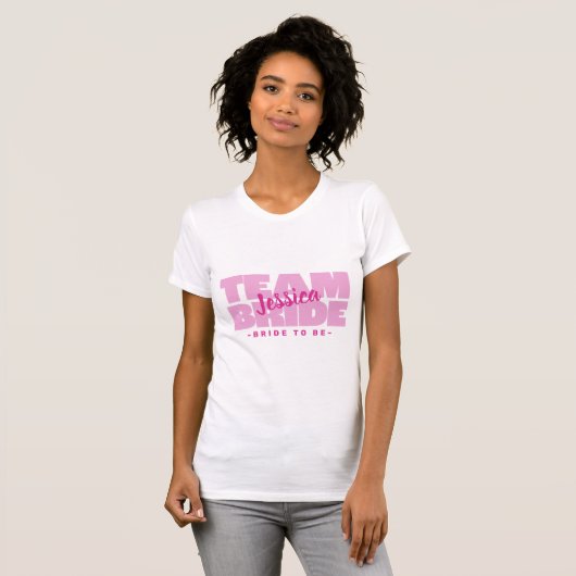 Team Bruid Wordt Bruid Aangepaste Naam Bruid Roze  T-shirt (Voorkant volledig)