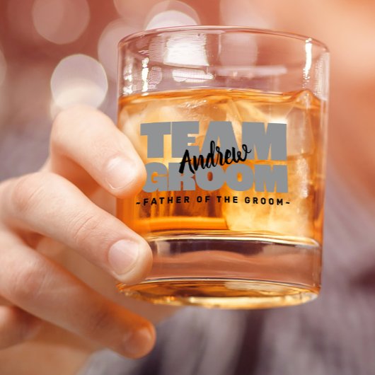 Team bruidegom vader van de trouwnaam zwart grijs whisky glas
