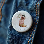 Team Cowgirl Western Pink Boot Gender Reveal Ronde Button 5,7 Cm<br><div class="desc">Deze charmante teamcowgirl-knoppen zijn de perfecte aanvulling op je westerne cowgirl-baby shower, waarbij rustieke elegantie wordt gecombineerd met delicate artisticiteit. In het hart van dit ontwerp ligt onze prachtige, met de hand geschilderde westerne roze baby cowgirl-laars met bloemen. Elk detail wordt zorgvuldig weergegeven om de charme en nostalgie van het...</div>