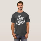 Team Day Drink Grappig Drink voor Alcohol T-shirt (Voorkant volledig)