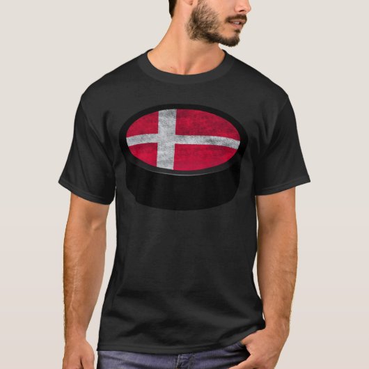 Team Denmark Hockey Puck funny T-shirt (Voorkant)