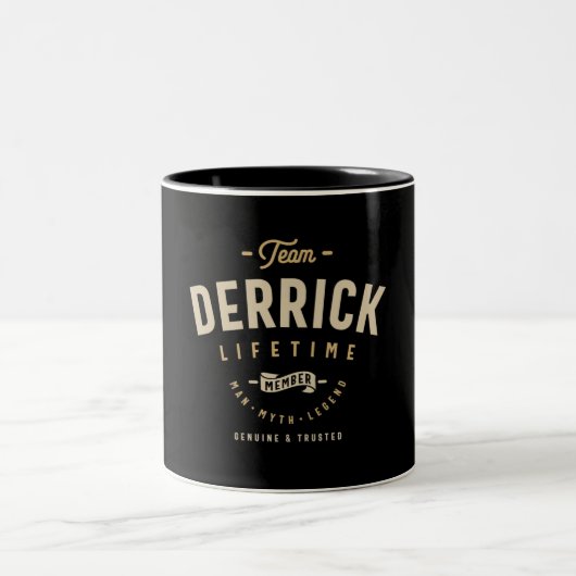 Team Derrick Lifetime Lid met persoonlijke naam Tweekleurige Koffiemok (Center)