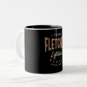Team Fletcher Lifetime Lid Persoonlijke naam Tweekleurige Koffiemok (Voorkant links)