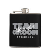 Team Groom Groomsman Bruiloft Naam Party Zwart Gri Heupfles (Voorkant)