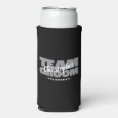 Team Groom Groomsman Naam Bruiloft Party Zwart Gri Seltzer Blikjeskoeler (Seltzer Voorkant)