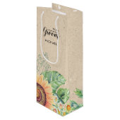 Team Groom. Zonnebloemkolven voor kraftpapier Wijn Cadeautas (Voorkant Gekanteld)
