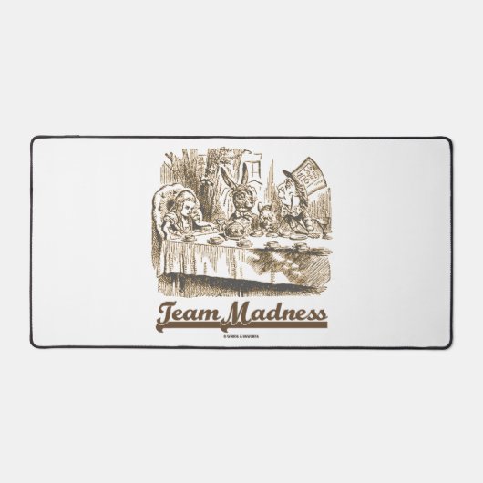Team Madness Wonderland Mad Tea Party Humor Bureaumat (Voorkant)