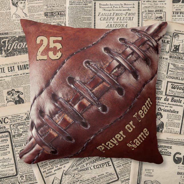 Team, naam en nummer van speler voetbal kussens (Personalized Football Pillows. Vintage Football Decor. Gift Ideas for Seniors. Sports man cave.)