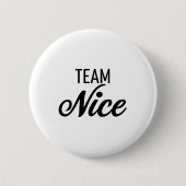 Team Nice Ronde Button 5,7 Cm (Voorkant)