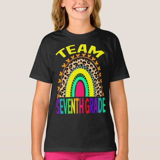 Team Seventh Grade Rainbow Leopard terug naar scho T-shirt (Voorkant)